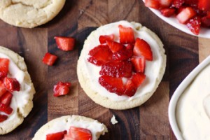 Mini-fruit-pizzas