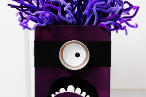 purple-minion-despicable-me-2-valentine-box-all-things-thrifty-small