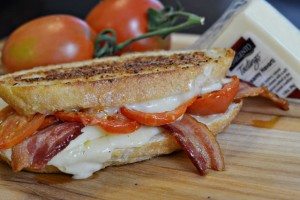 Creamy-Havarti-Garlic-Bacon-Grilled-Cheese-Sandwich-small