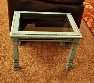 Tutorial: How to give glass furniture character! thumbnail