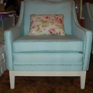 Feature Friday of All Things Thrifty’s Week of Chairs! thumbnail