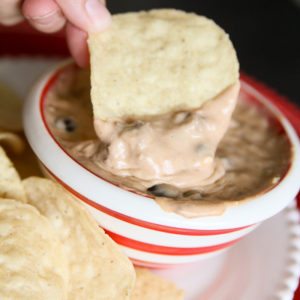 Easy Bean Dip Recipe {from Brooke at the Crafting Chicks!} thumbnail