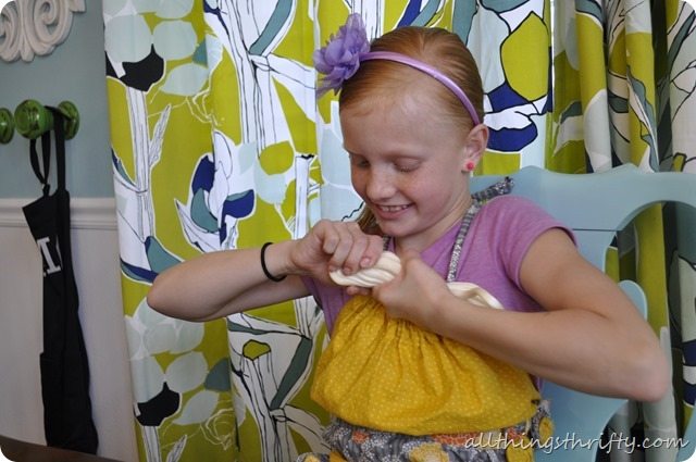 pulling-homemade-taffy (3) - Copy pulling-homemade-taffy (3) - Copy