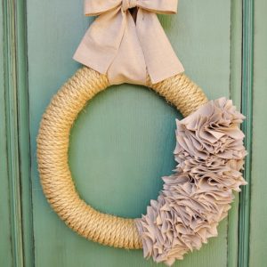 How to make a Ruffle Wreath with Rope and a Drop Cloth! thumbnail