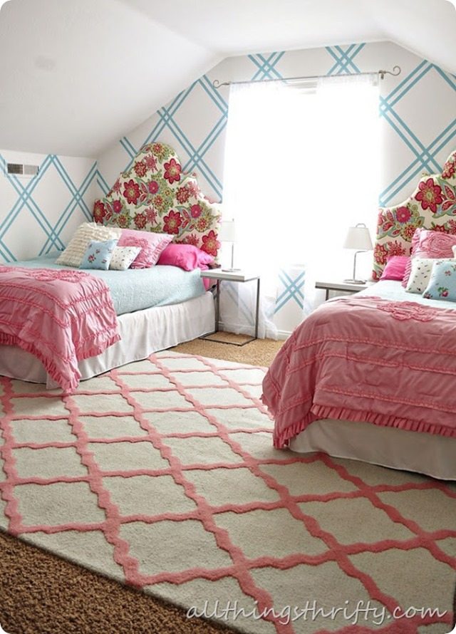 girls-room-with-rug3.jpg