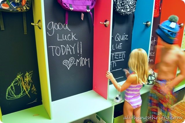 chalkboard-paint-in-laundry-room