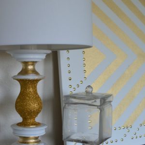 Modern White and Gold Lamp thumbnail