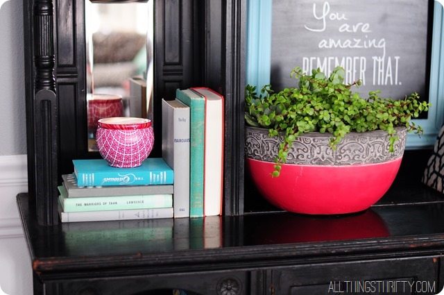 decor-styling-with-books