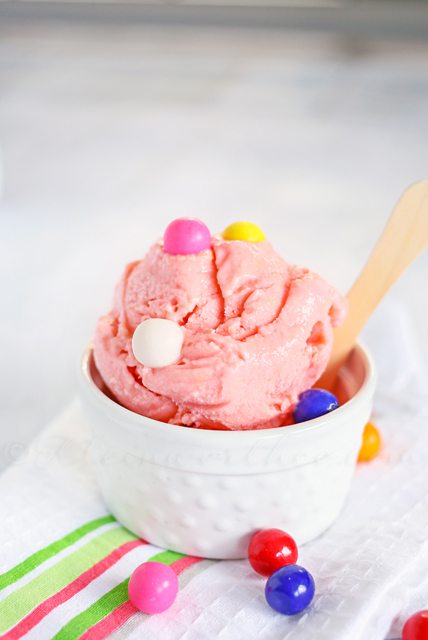 Bubblegum Frozen Yogurt by Gina @ Kleinworth &Co.