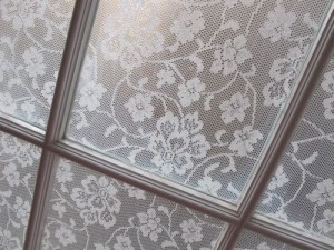 Lace-cornstarch-window-treatment13