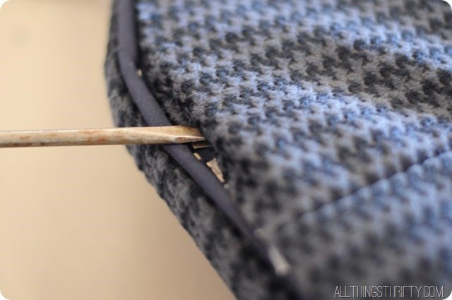 how-to-finish-the-sides-of-an-upholstered-chair-with-ply-grip (4)