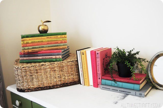 colorful-books-for-decorating