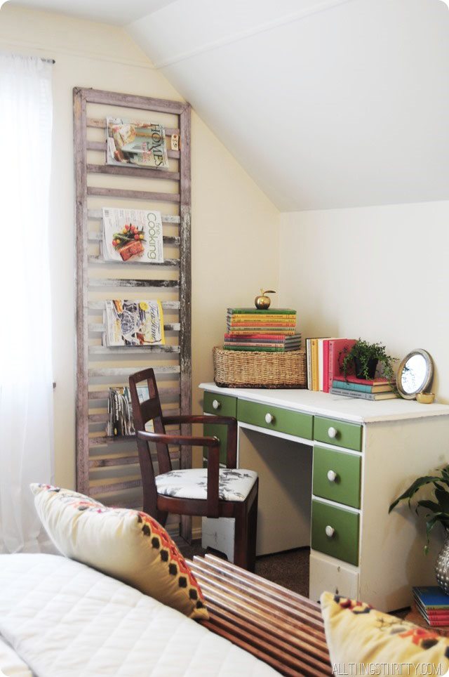 magazine-rack-green-desk-1