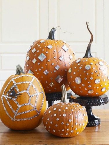 pumpkins-with-rhinestones-1010-s3-imoAKq-large_new