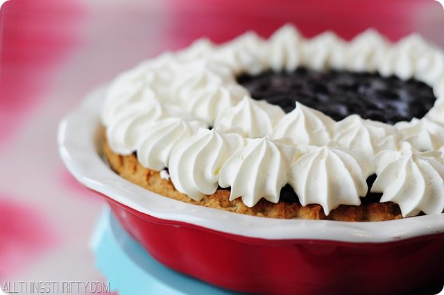 blueberry-cream-pie-sour-cream-filling