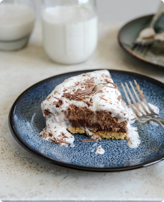 chocolate-peanut-butter-truffle-pie