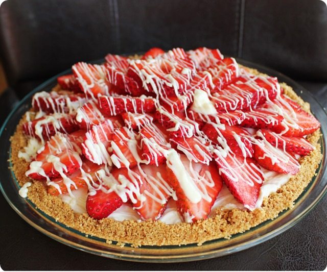 strawberry-white-chocolate-pie
