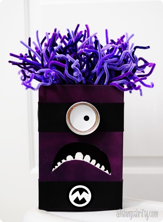 purple-minion-despicable-me-2-valentine-box-all-things-thrifty-small