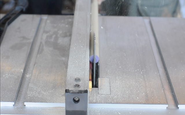 ripping dowels in half with a table saw
