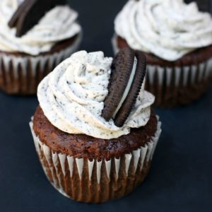 Chocolate Cupcakes with Oreo Cream Filling thumbnail