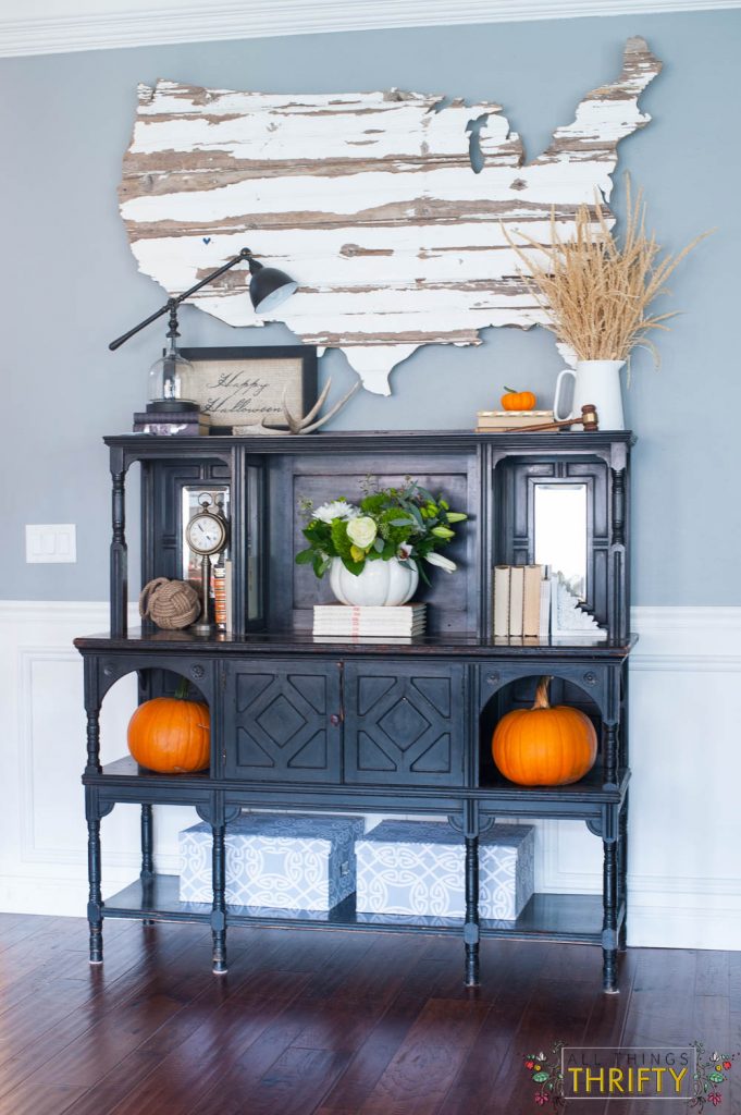 fall decor with corn tassles and pumpkins