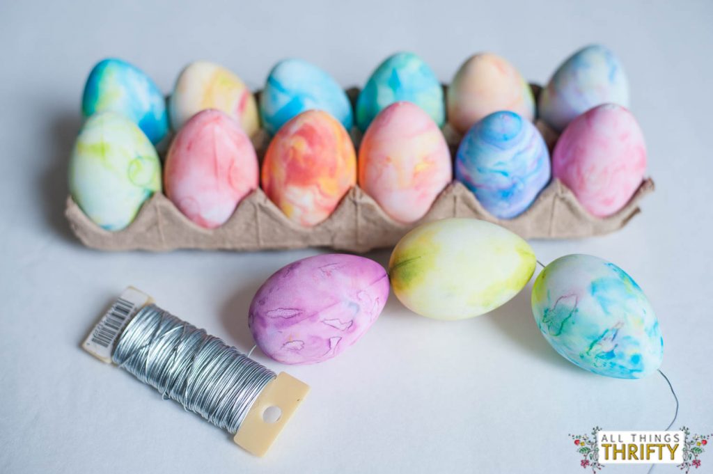 How to make a Marble Easter Egg Wreath