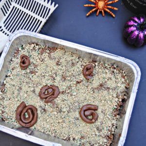 Kitty Litter Cake thumbnail