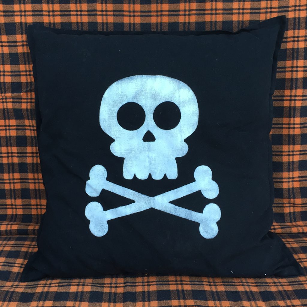 att-halloween-pillows-9