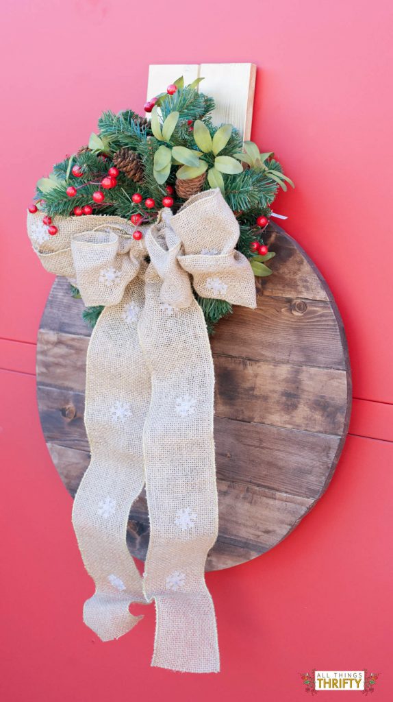 diy-wooden-outdoor-christmas-ornament-4