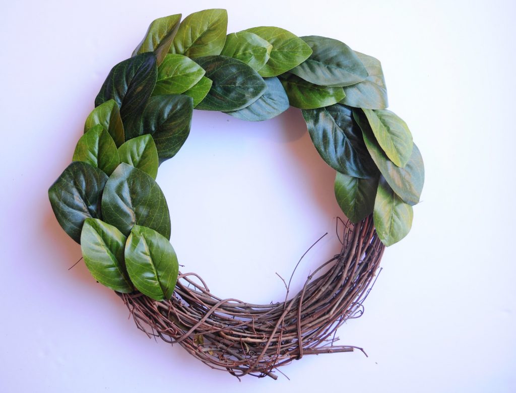 DIY Magnolia Wreath 4