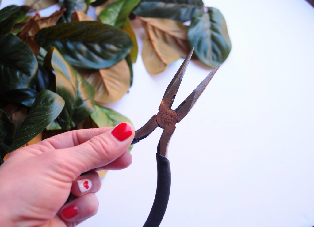 DIY Magnolia wreath 3