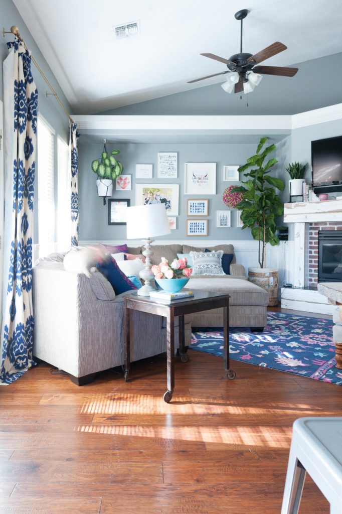 Navy, Pink, and Gray Living Room Decor Ideas-13