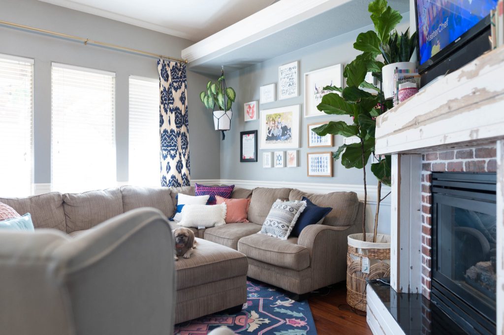 Navy, Pink, and Gray Living Room Decor Ideas-4