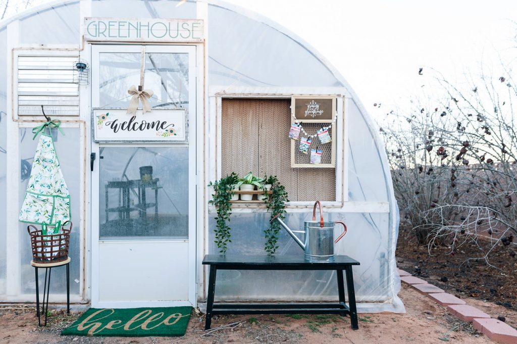 cute greenhouse decor ideas