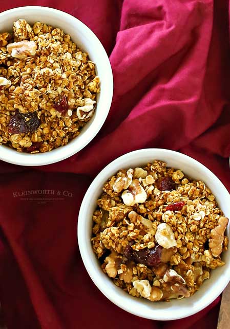 how to make Pumpkin Cranberry Granola