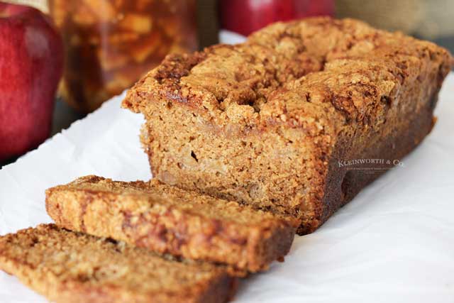 how to make Caramel Apple Spice Bread
